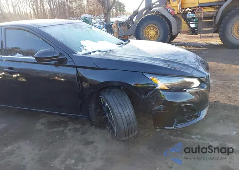 2025 Nissan Altima Sr Awd z USA, uszkodzony, nr VIN 1N4BL4CW9SN410816